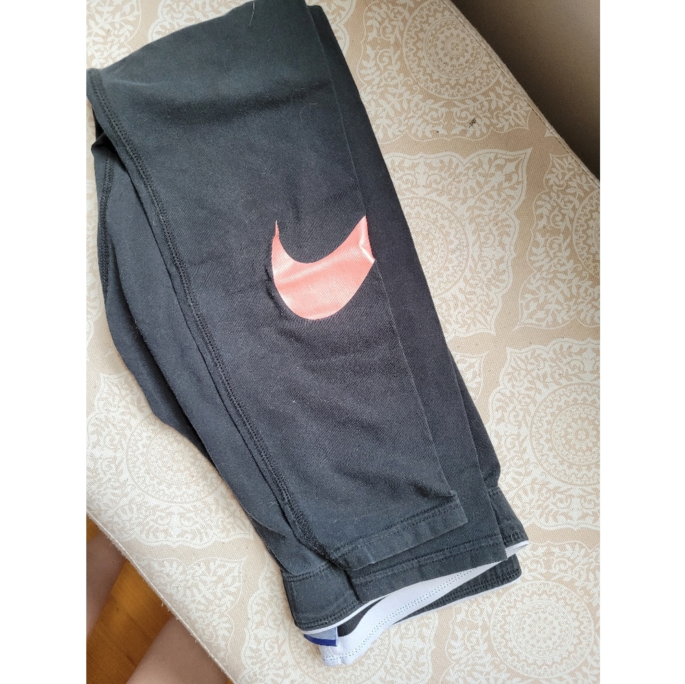 Nike Swoop Logo Leggings